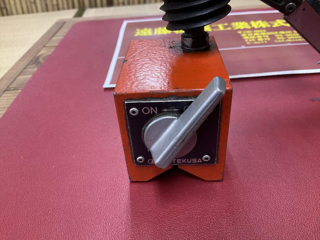 BIG マグネットスタンド TEKUSA　ACCU　STAND