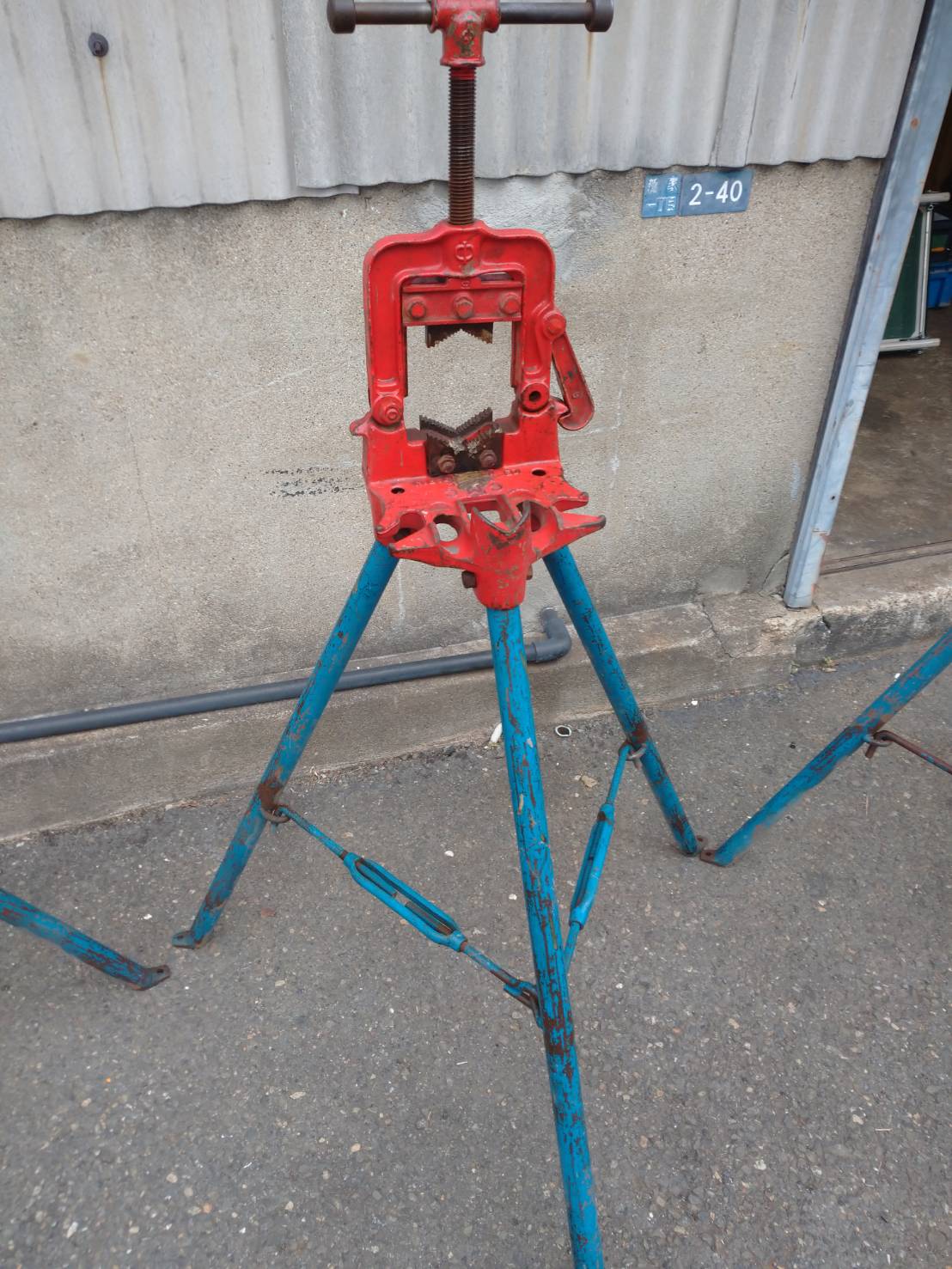 CMC パイプバイス