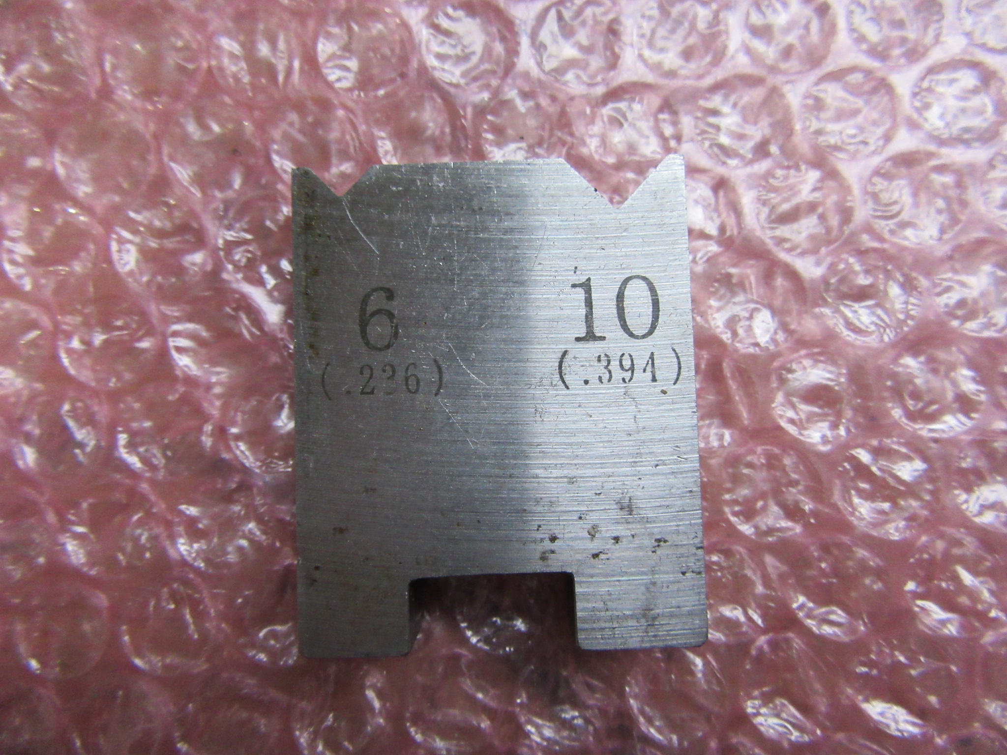 アマダ/AMADA ベンダー金型（2Vダイ） W10xD32xH45mm(V1=6)(V2=10)