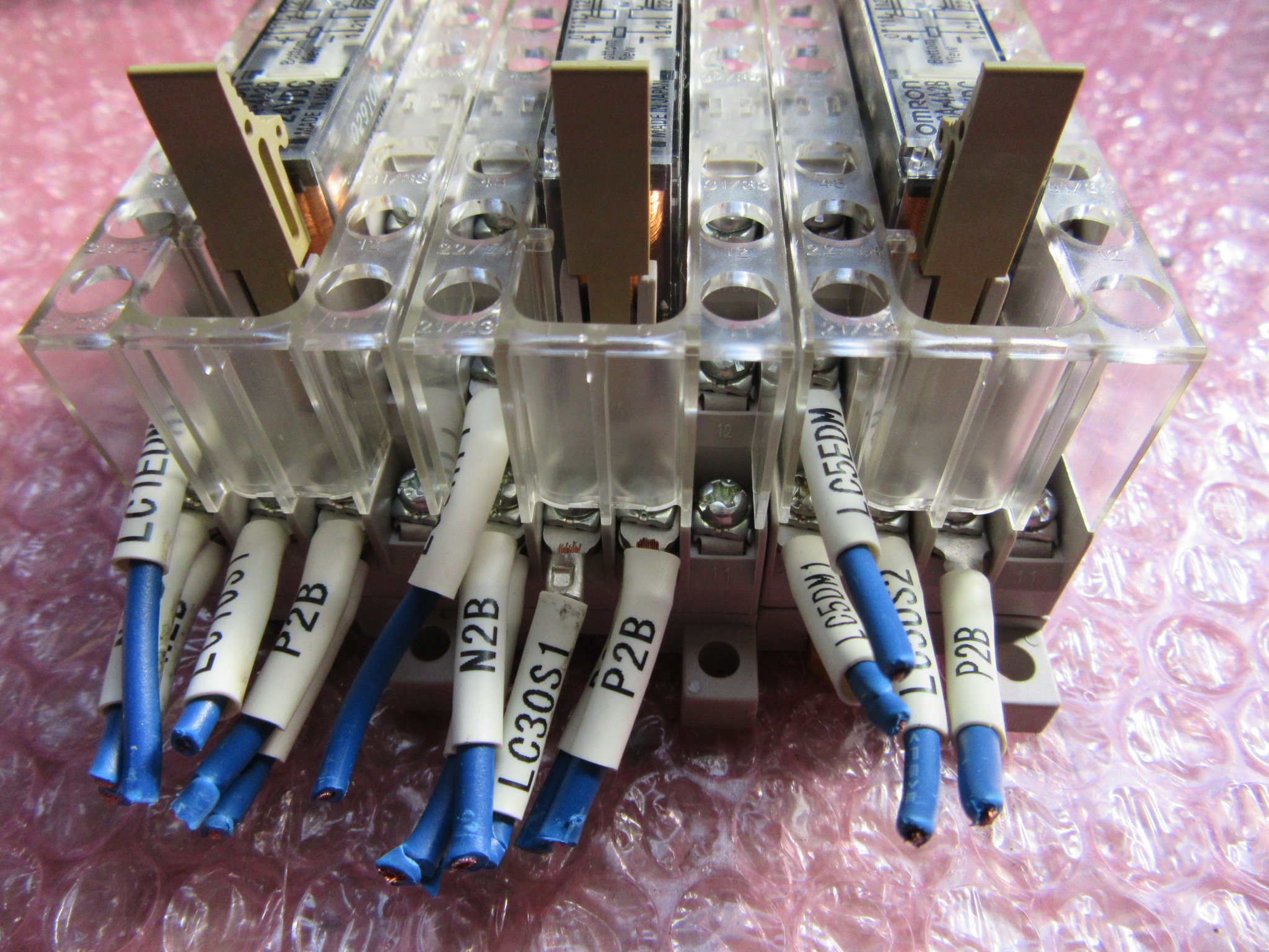 オムロン/OMRON セーフティリレーソケット 3セット P7SA-14F-NDリレーシリース:G7SA-4A2B(24VDC)
