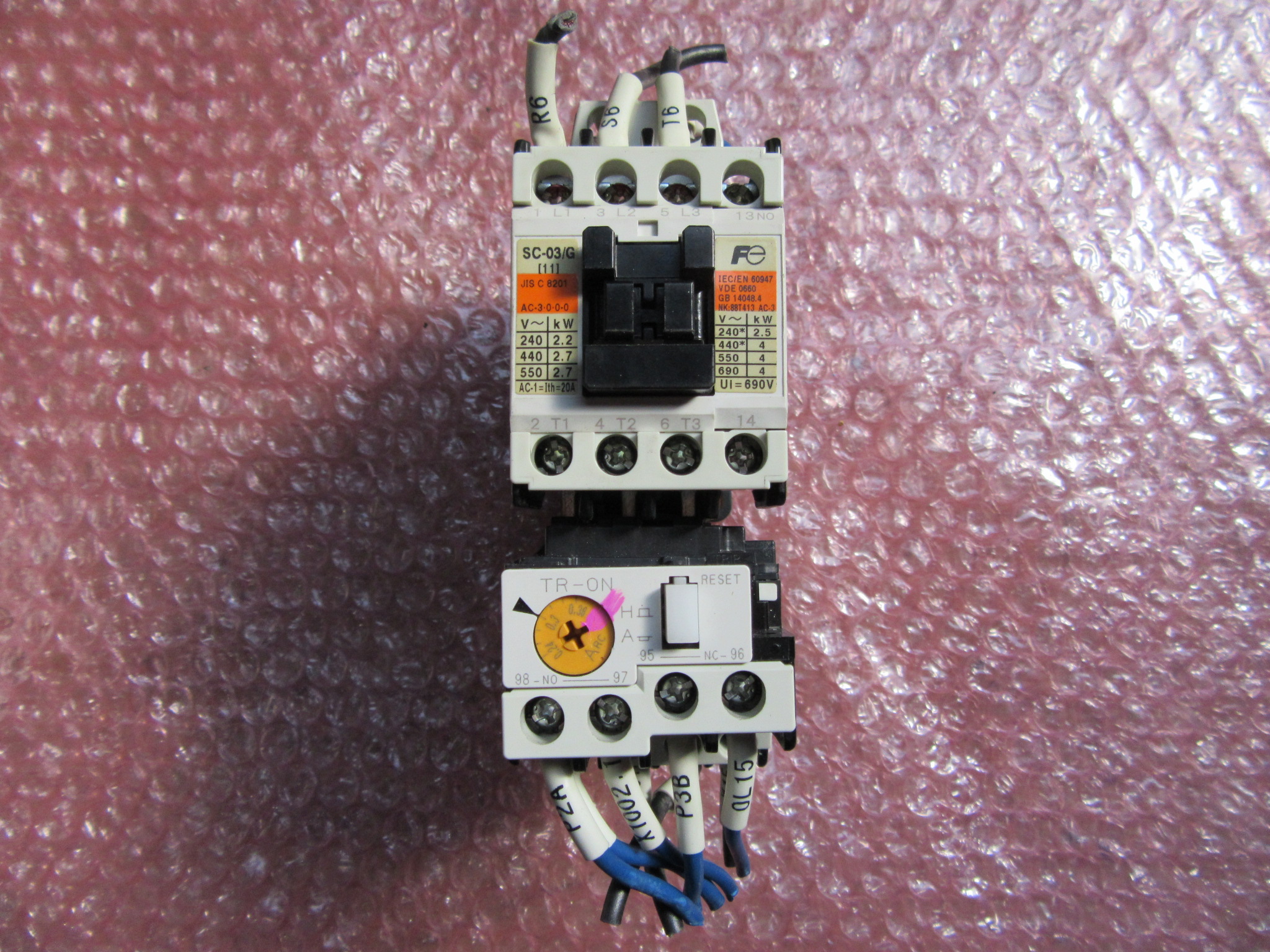 富士電機/FUJI ELECTRIC 標準形電磁接触器 SC-03/G(TR-ON)(SZ-Z1