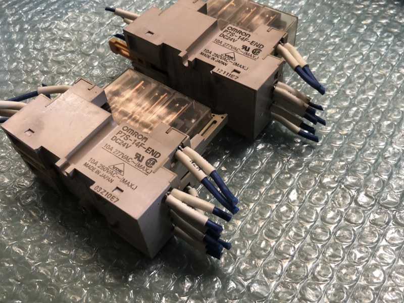 オムロン/OMRON セーフティリレーソケット P7S-14F-END DC24V(2個)