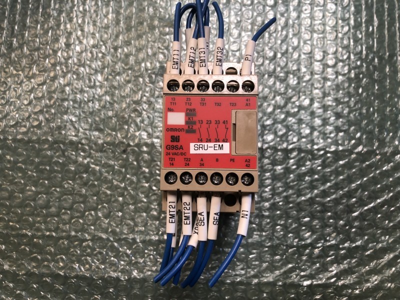 オムロン/OMRON セーフティリレーソケット G9SA-301