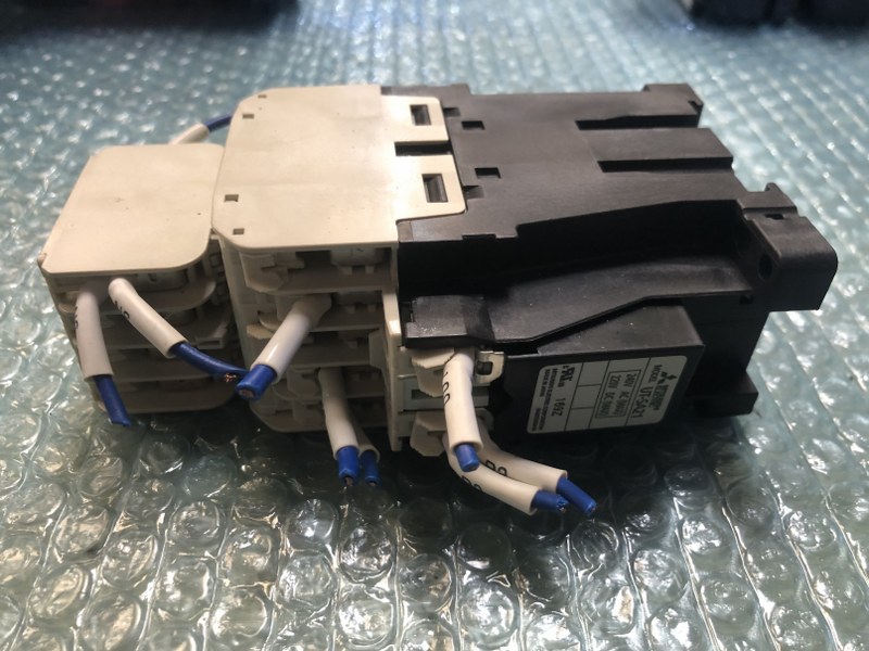 三菱/MITSUBISHI 低圧開閉器/電磁開閉器 低圧開閉器SD-T20BC3/電磁開閉器UT-AX4