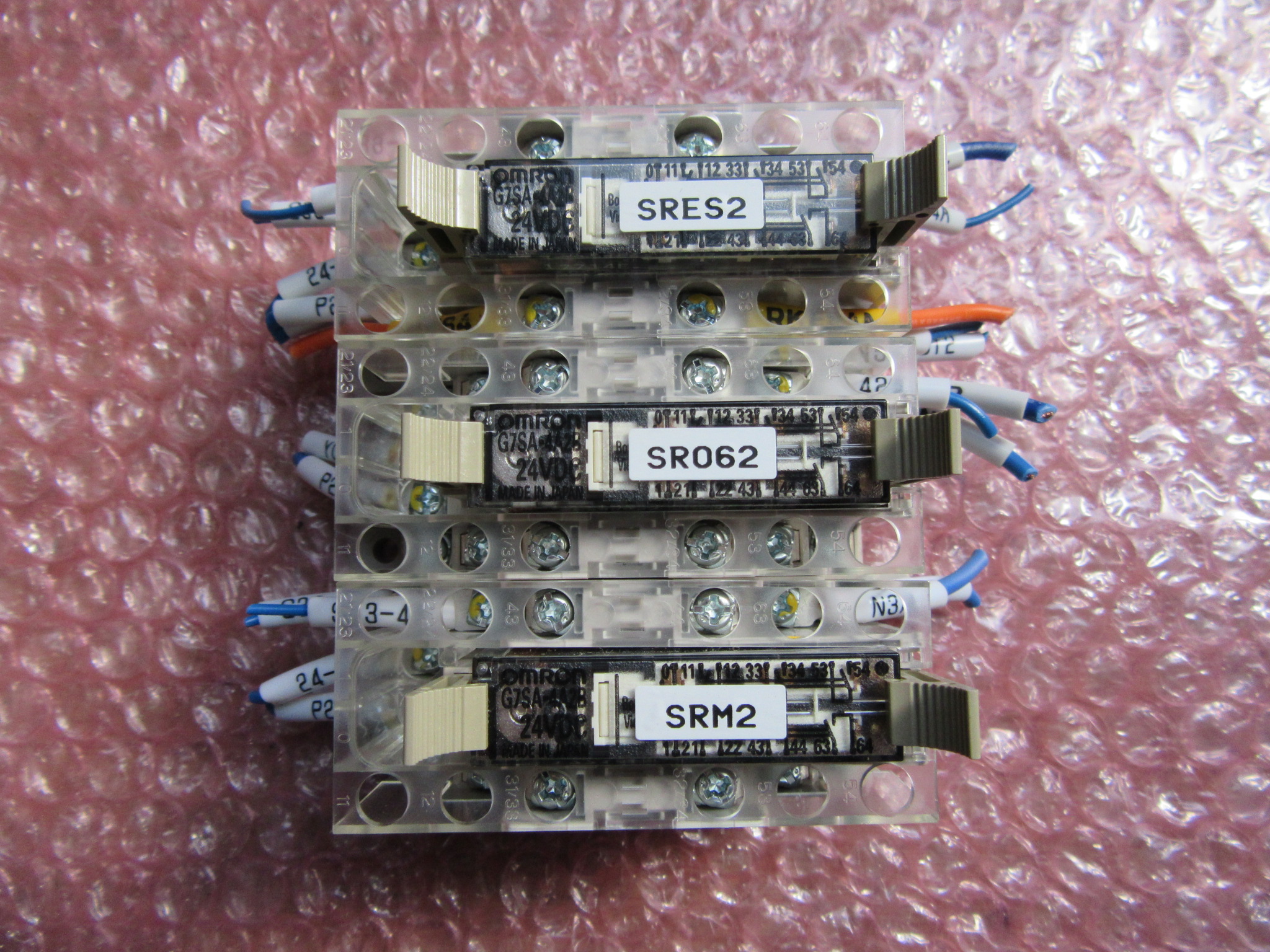 オムロン/OMRON セーフティリレーソケット 3セット P7SA-14F-NDリレーシリース:G7SA-4A2B(24VDC)