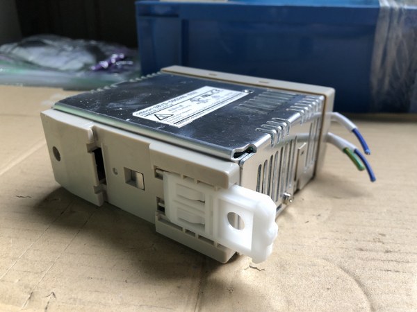 オムロン/OMRON スイッチング・パワーサプライ S8VS-09024S/ED2