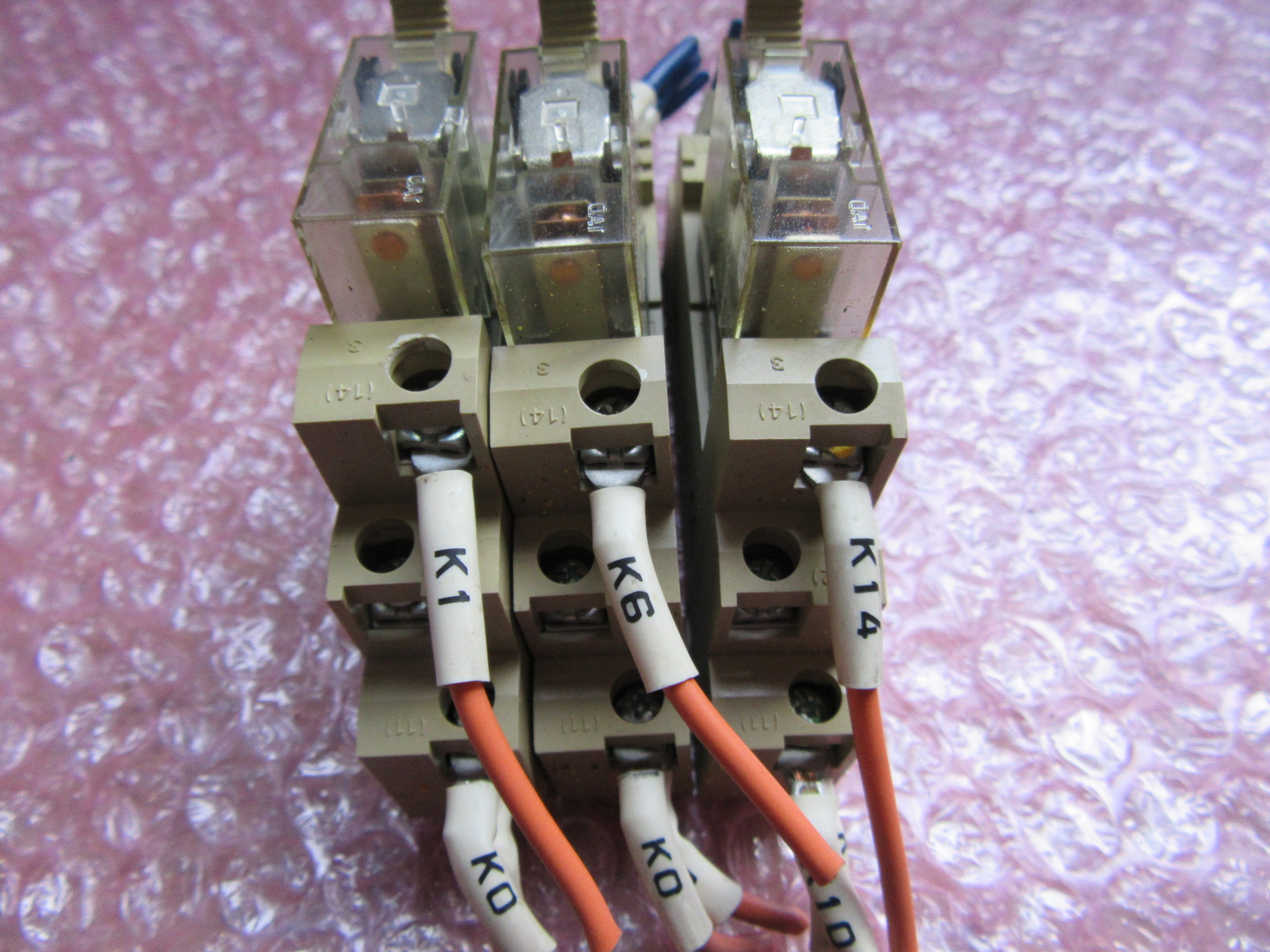 オムロン/OMRON ミニパワーリレー3個 G2R-1-SND(24VDC)