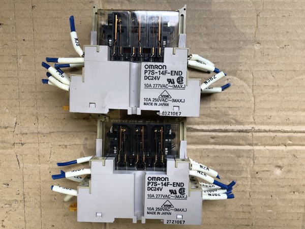 オムロン/OMRON セーフティリレーソケット P7S-14F-END(DC24V):1セット2個