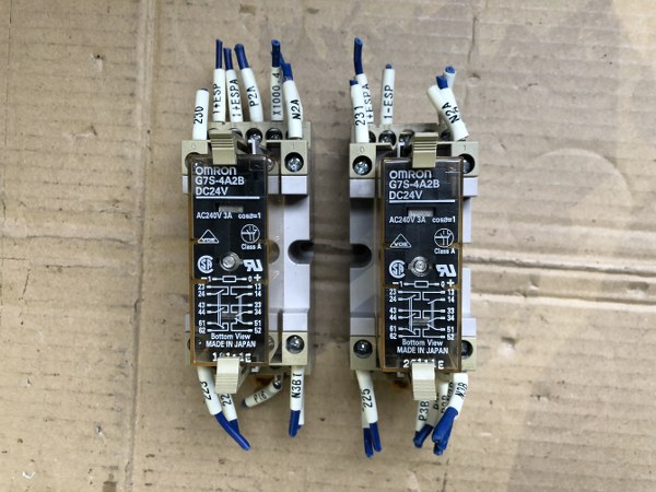 オムロン/OMRON セーフティリレーソケット P7S-14F-END(DC24V):1セット2個