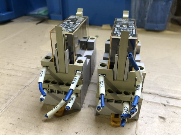 オムロン/OMRON セーフティリレーソケット P7S-14F-END(DC24V):1セット2個