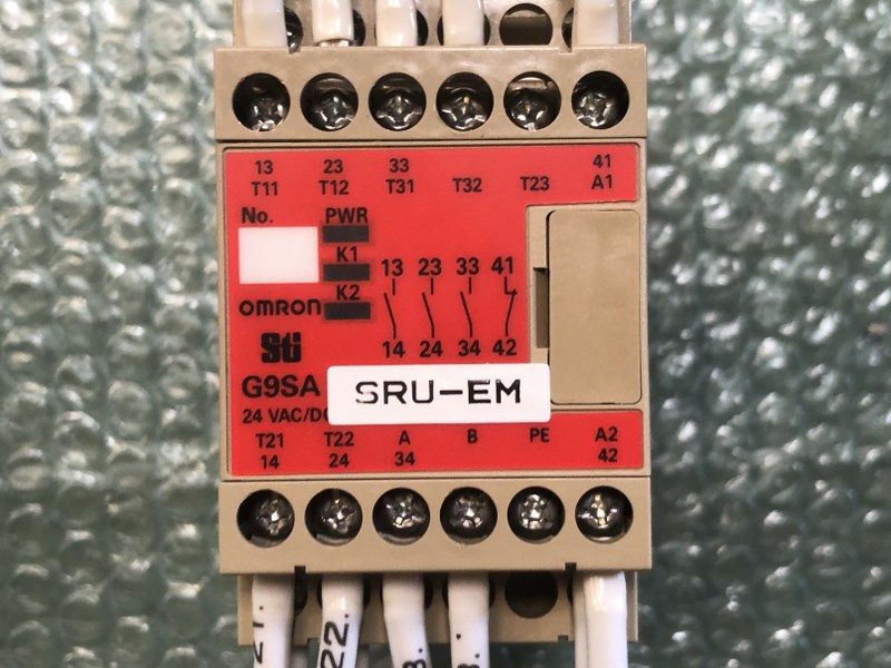 オムロン/OMRON セーフティリレーソケット G9SA-301 | マシンライフ