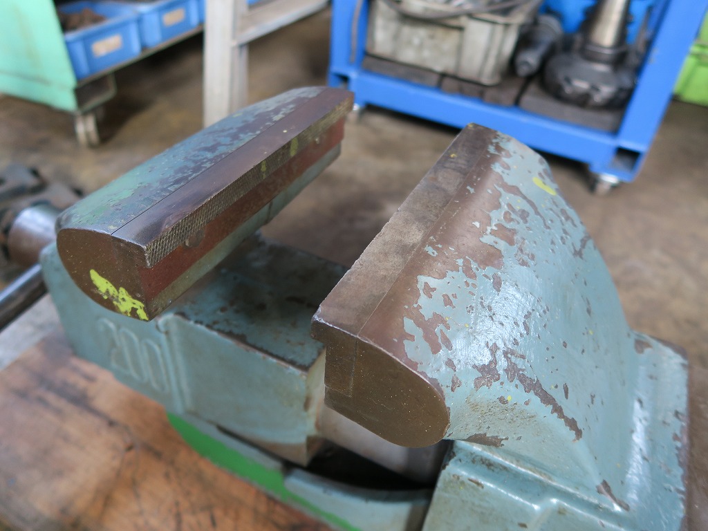 ナベヤ 万力 200