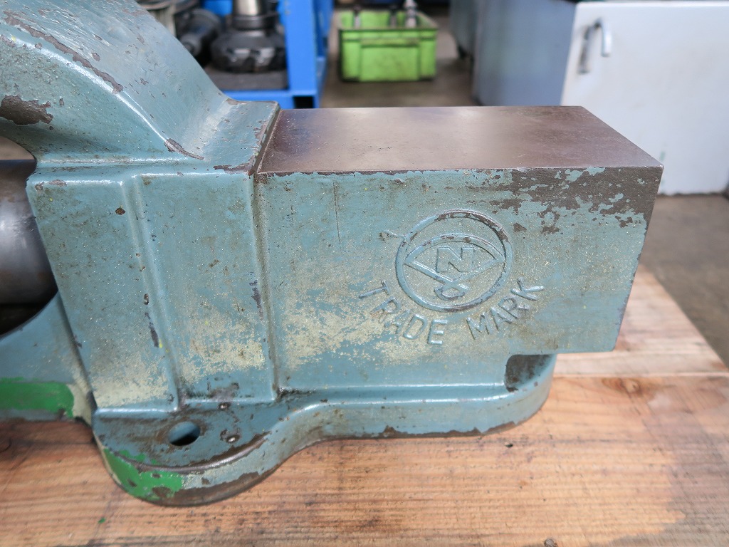 ナベヤ 万力 200