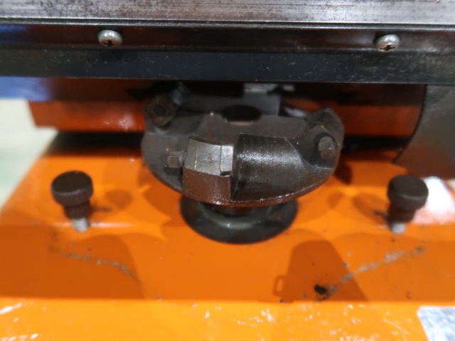 富士元工業 卓上面取機 NICECORNER V3