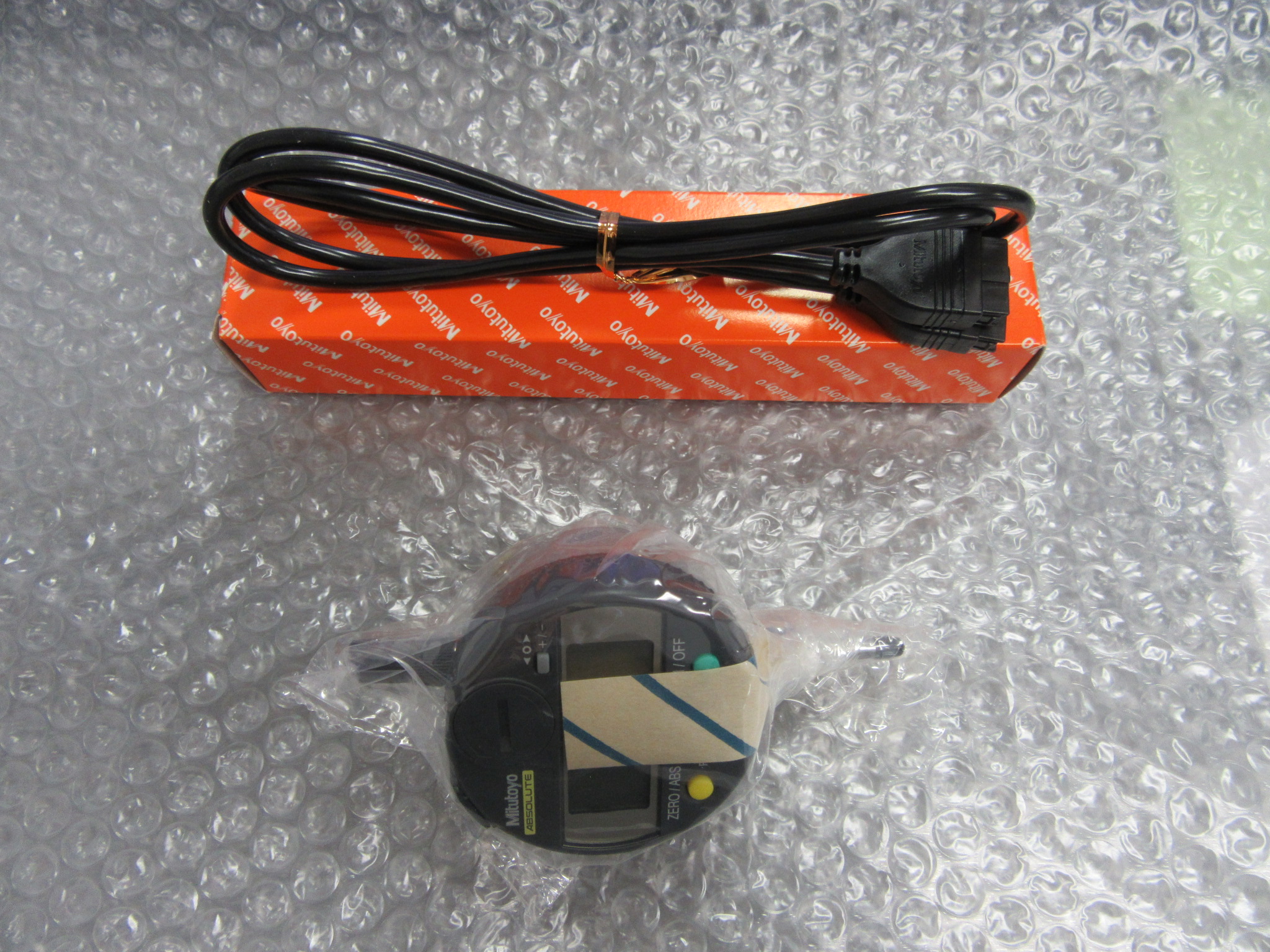 ミツトヨ/Mitutoyo ABSデジマチックインジケータ+接続ケーブル (1)543-250ID-C112(2)936937接続ケーブル