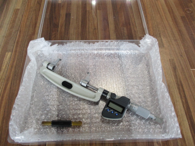 MITUTOYO｜ミツトヨ デジタルキャリパー形外側マイクロメーター OMP-100MX