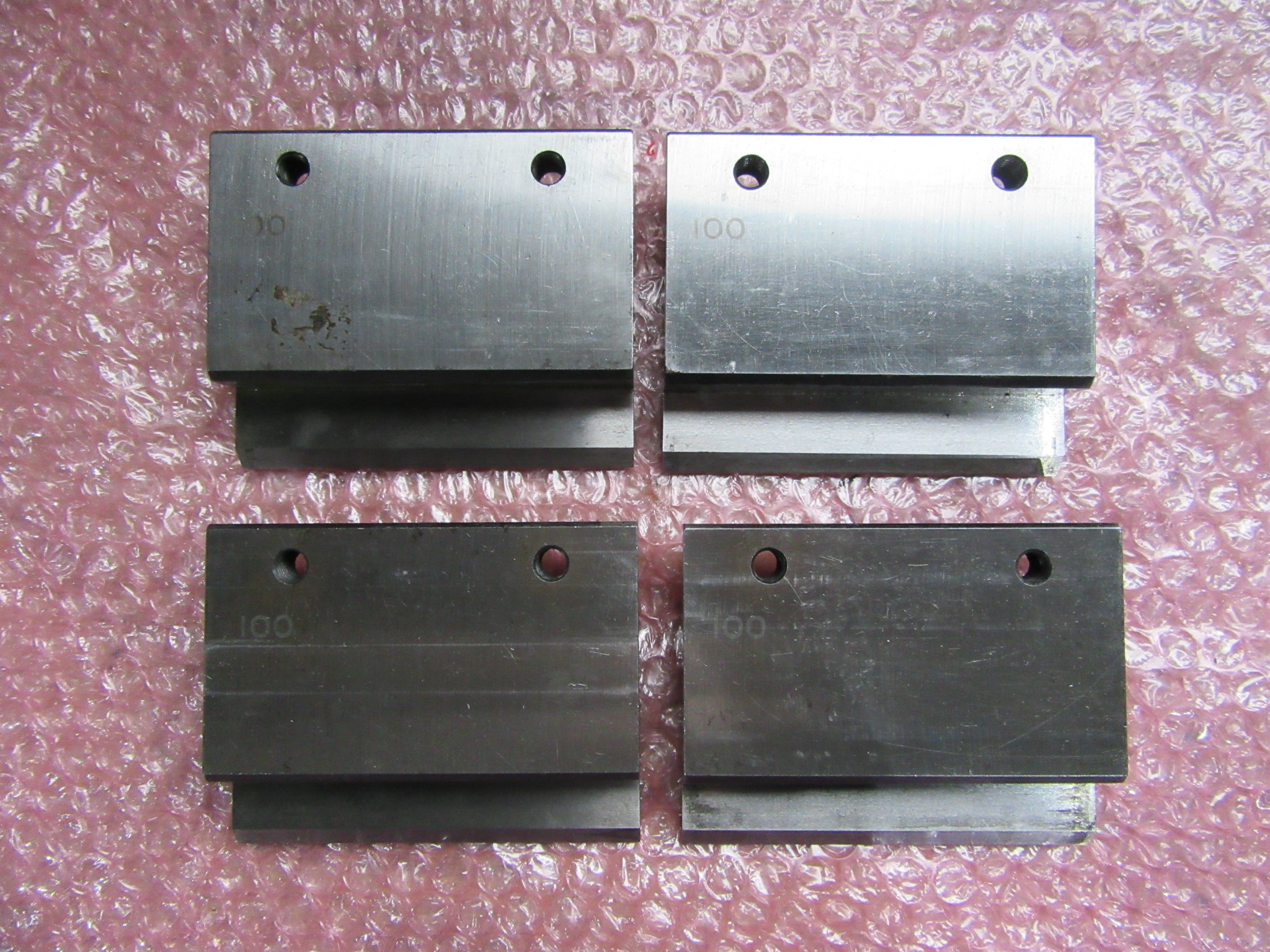 不明 ベンダー金型 100