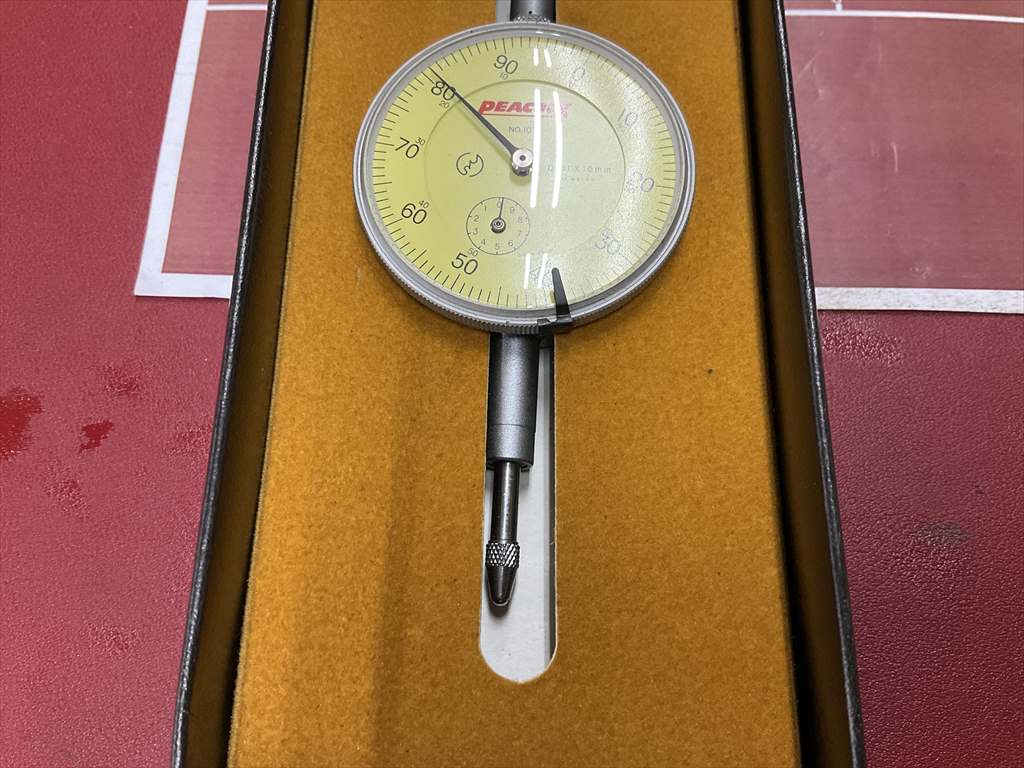 PEACOCK ダイヤルゲージ 107　0,01～10mm