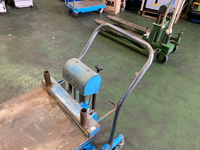 花岡車輌/HANAOKA　SHARYO テーブルリフト F-500L