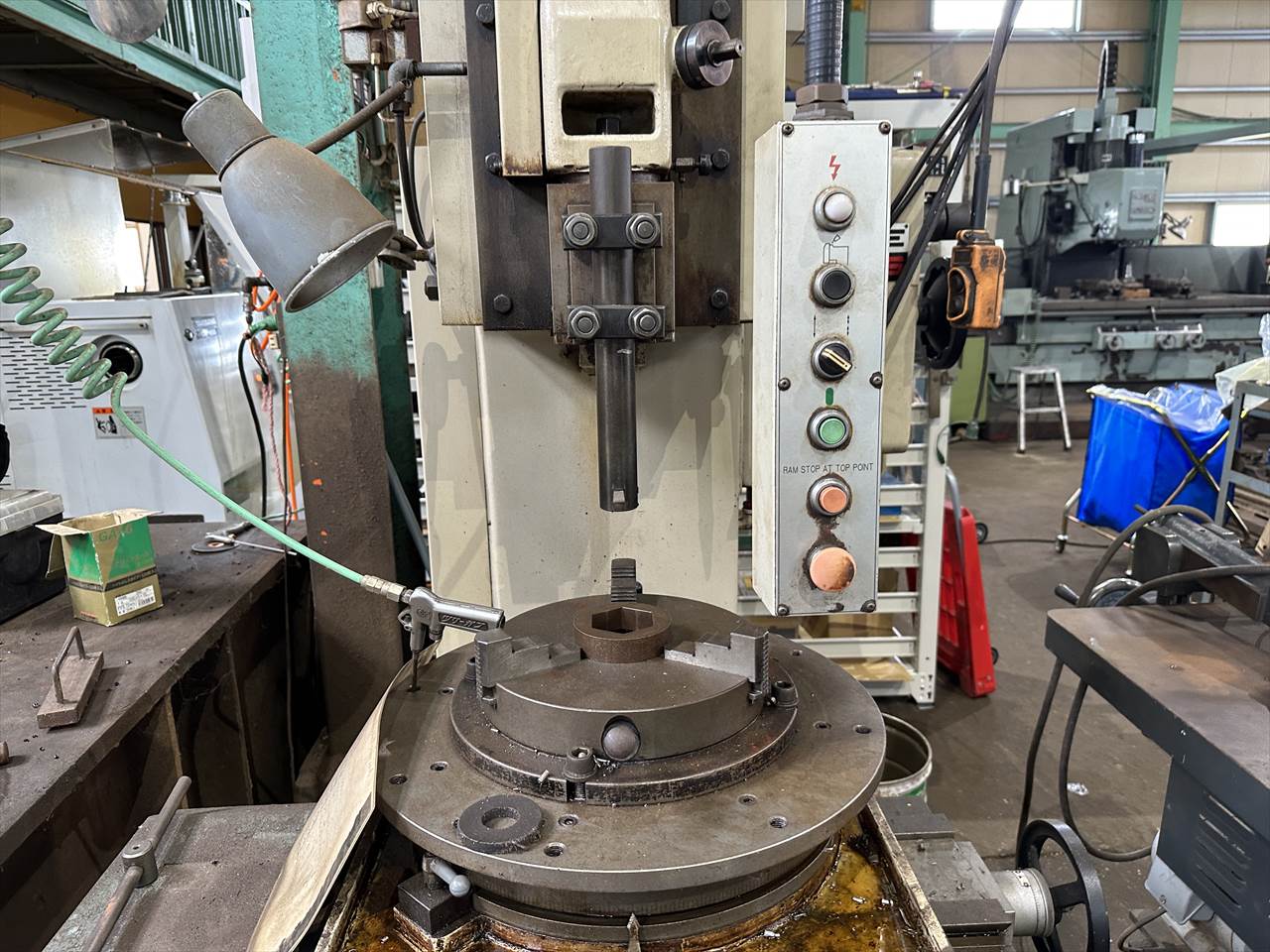 山毛鉄工所 スロッター MY-230S