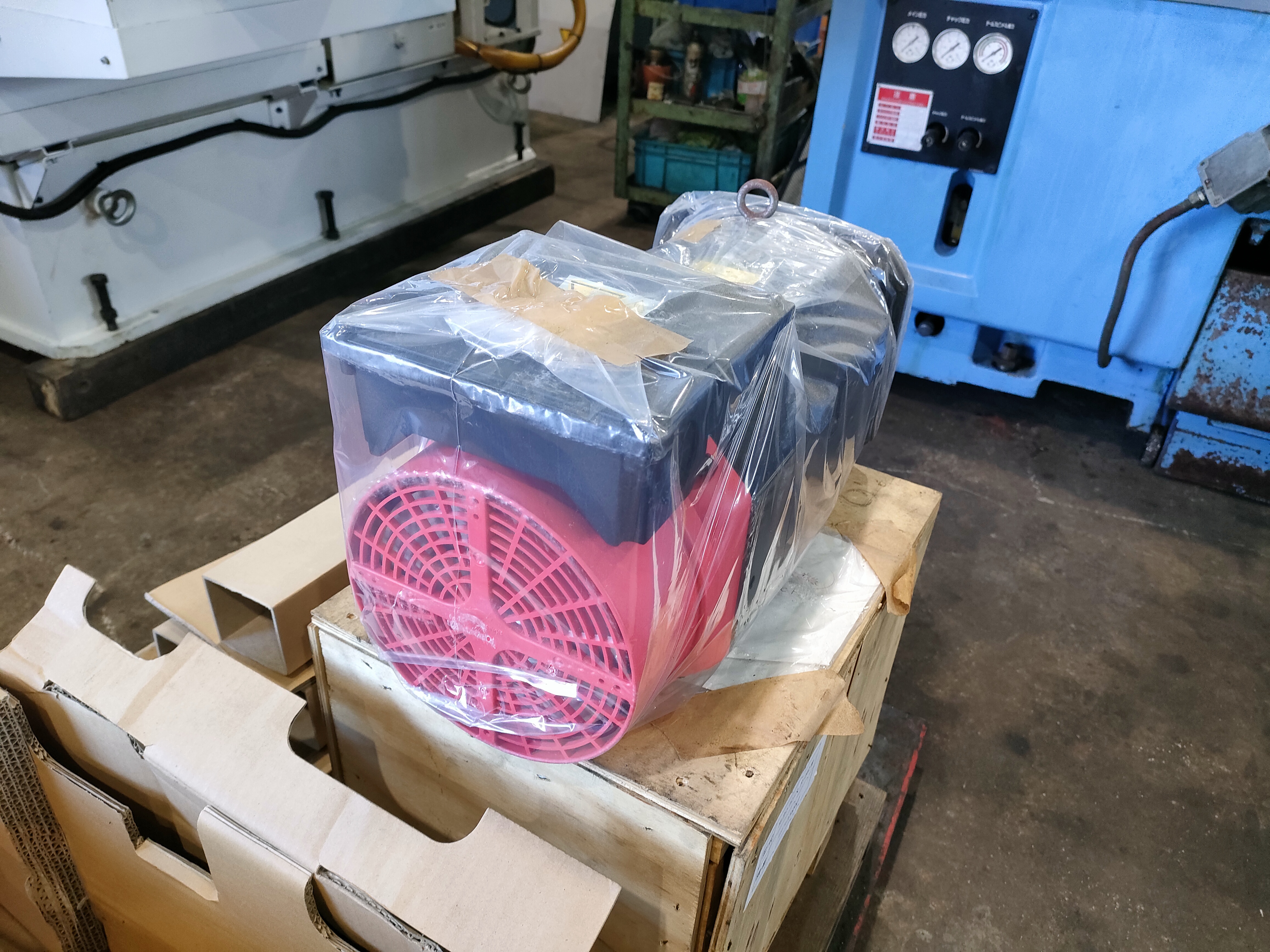 FANUC ACスピンドルモーター A06B-0354-B392