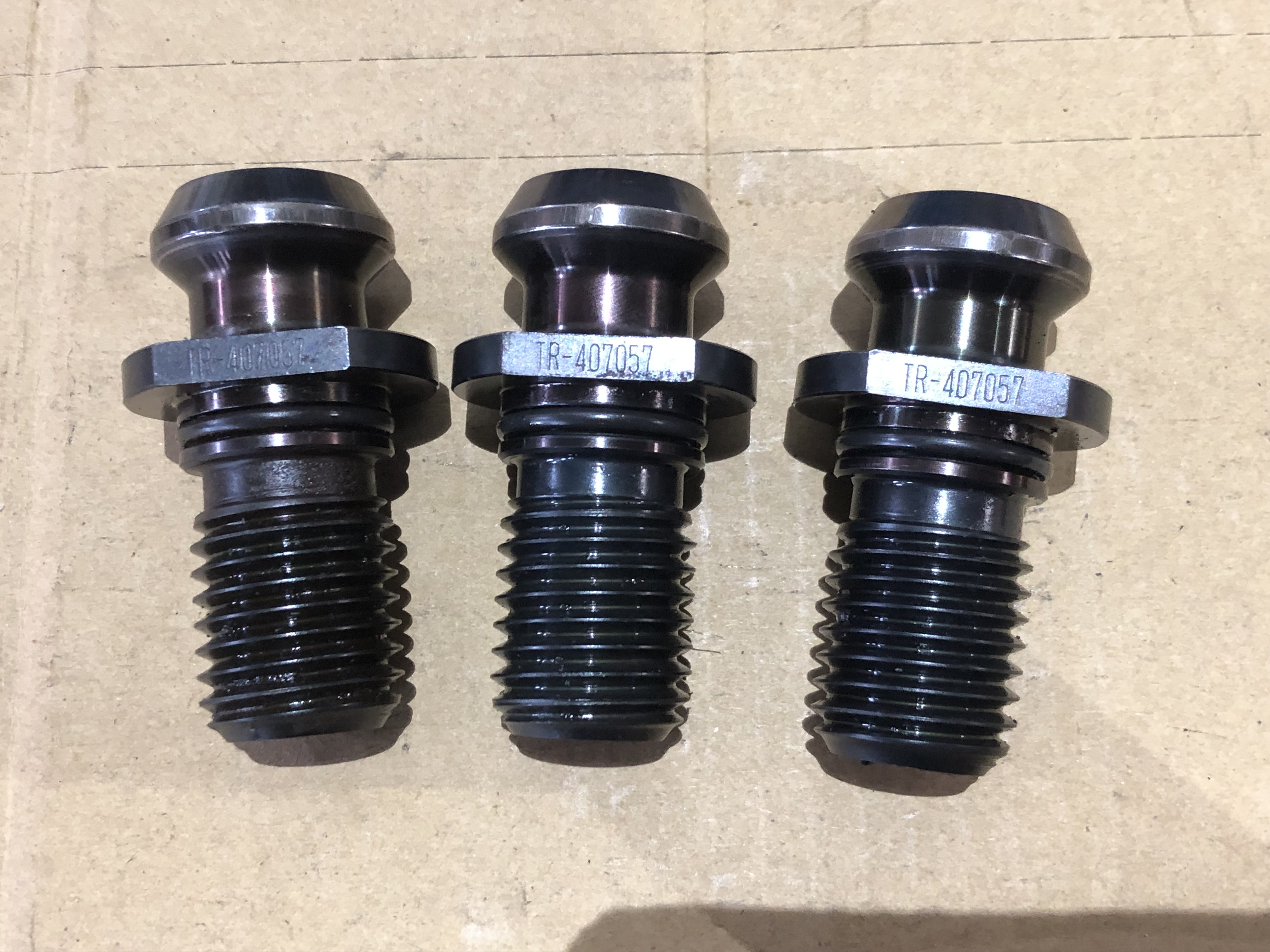 黒田精工/KURODA プルスタッド3個 TR-407057