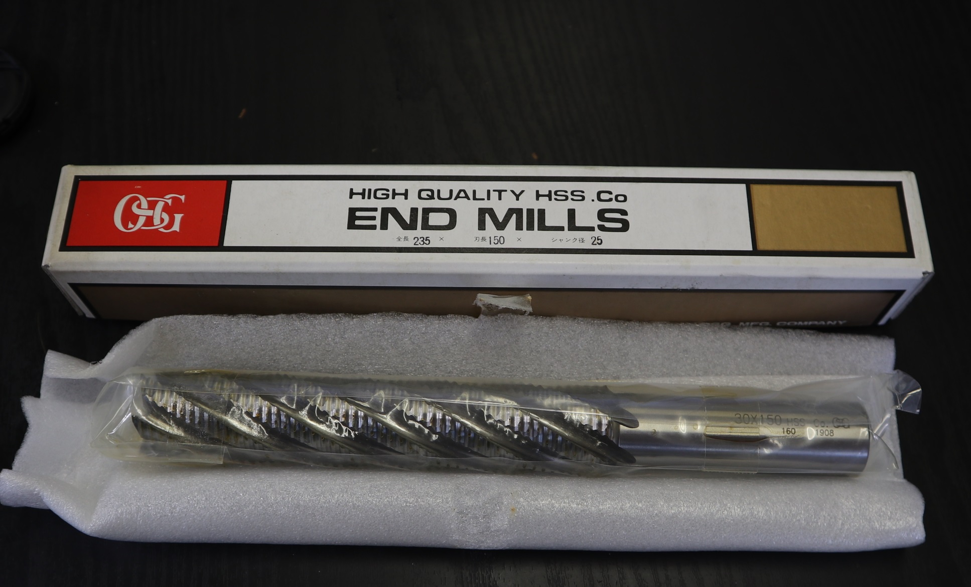 OSG エンドミル 全長235　刃長150　シャンク径25　30　未使用