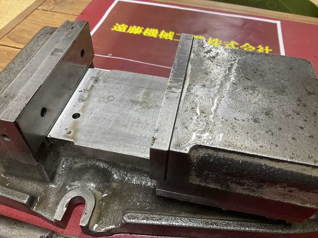 津田駒 マシンバイス 口金巾125mm口金高さ40mm口金開き85mmハンドル有り