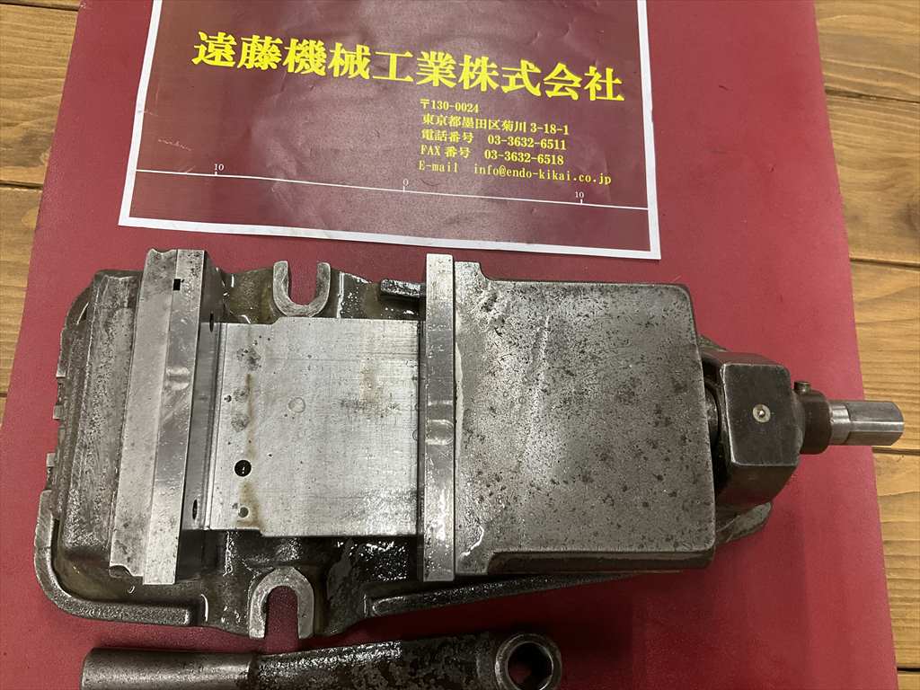 津田駒 マシンバイス 口金巾125mm口金高さ40mm口金開き85mmハンドル有り