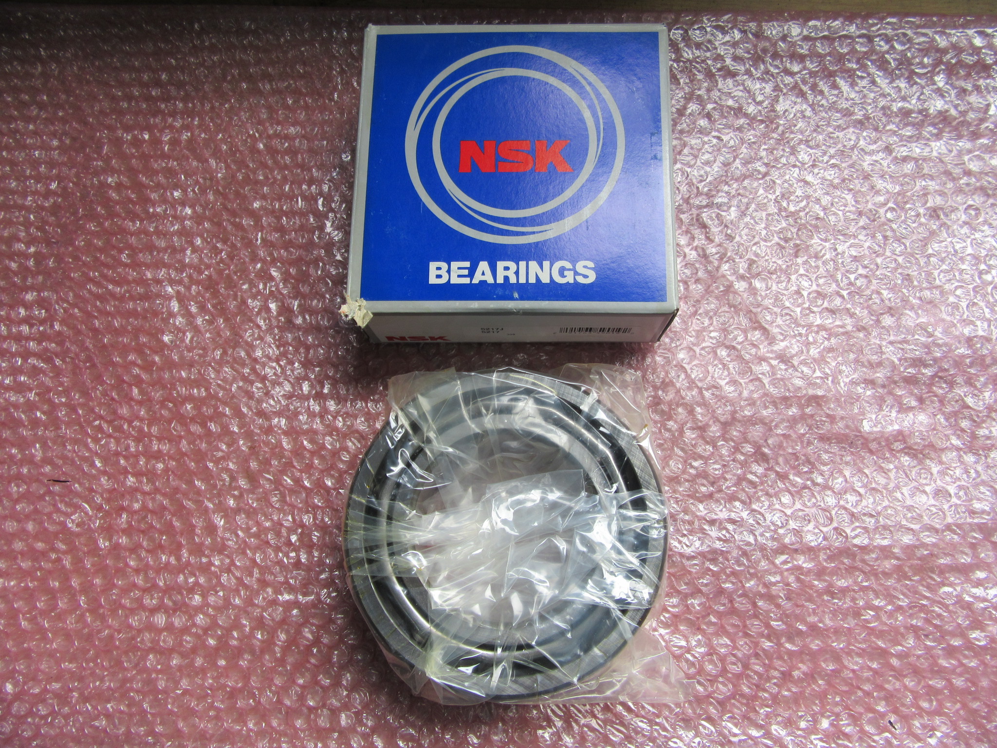 NSK/日本精工 複列アンギュラ玉軸受 5217 1個 5217