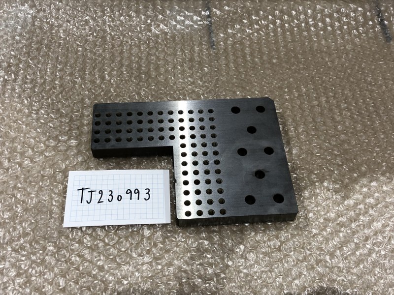 システム3R/System3R ワイヤー放電加工用治具 不明