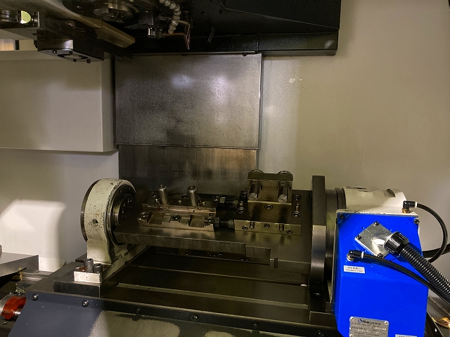 ヤマザキマザック 立マシニング VCN410A-II | マシンライフ