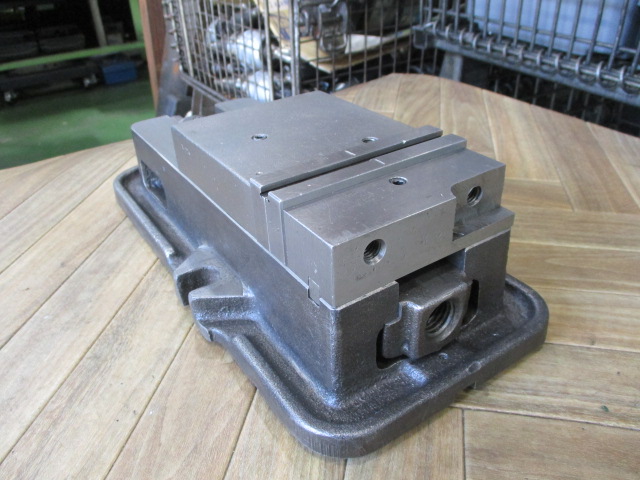 ナベヤ(ERON) ロックタイトマシンバイス LT100M