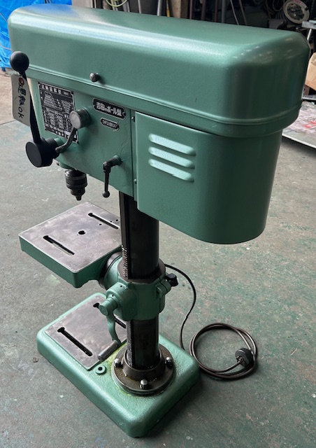 吉田鉄工所 13mm卓上ボール盤 YBD360 | マシンライフ