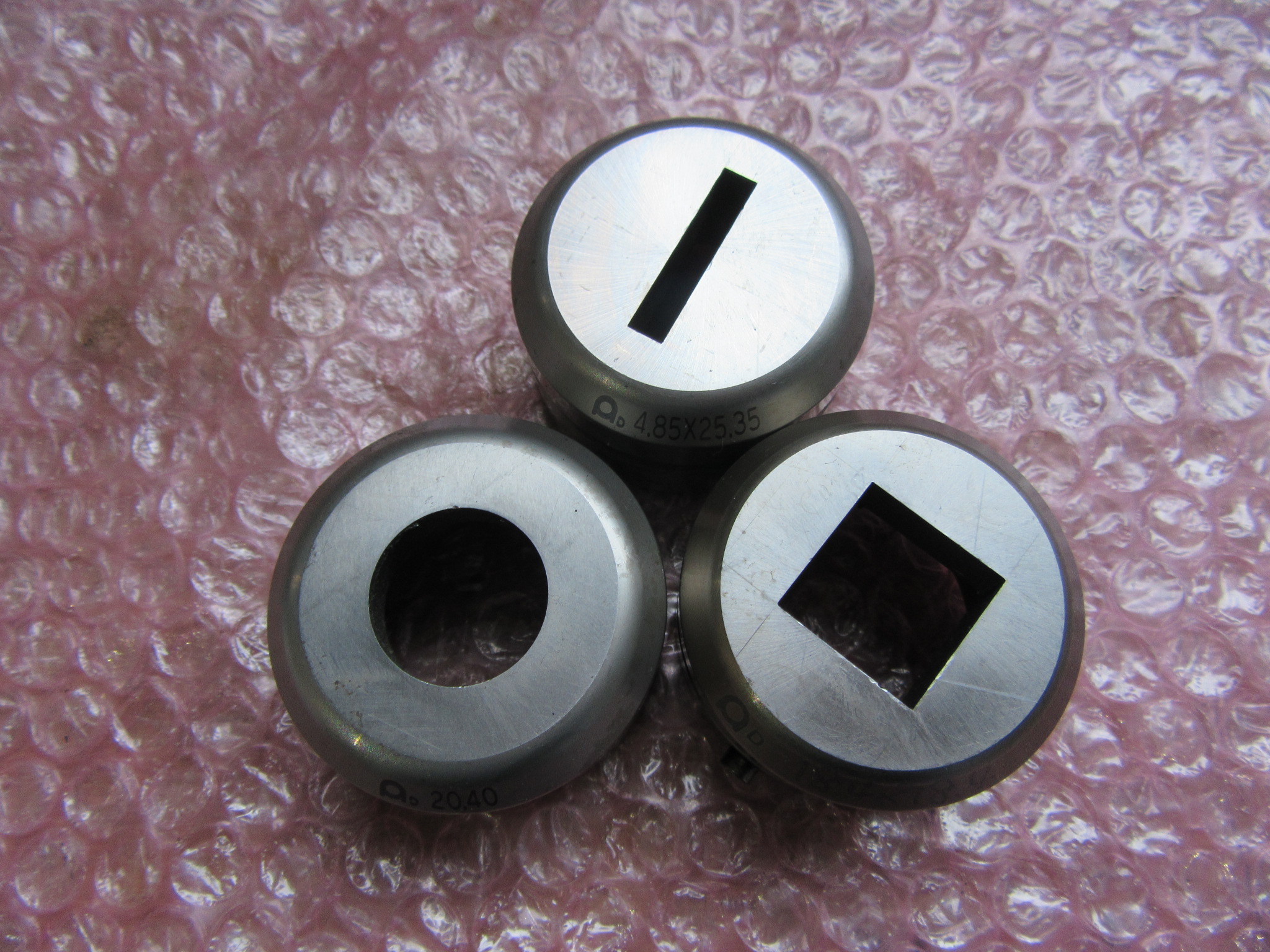 アマダ/AMADA タレパン金型（ダイ）3個 (1)4.85x25.35 (2)18.4x18.4 (3)20.40