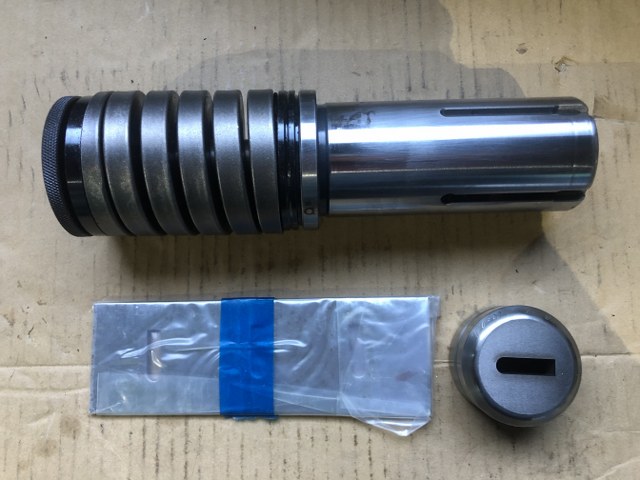 アマダ/AMADA タレパン金型（セット） 【タレパン金型（セット）】パンチ+ダイ: 4657653001