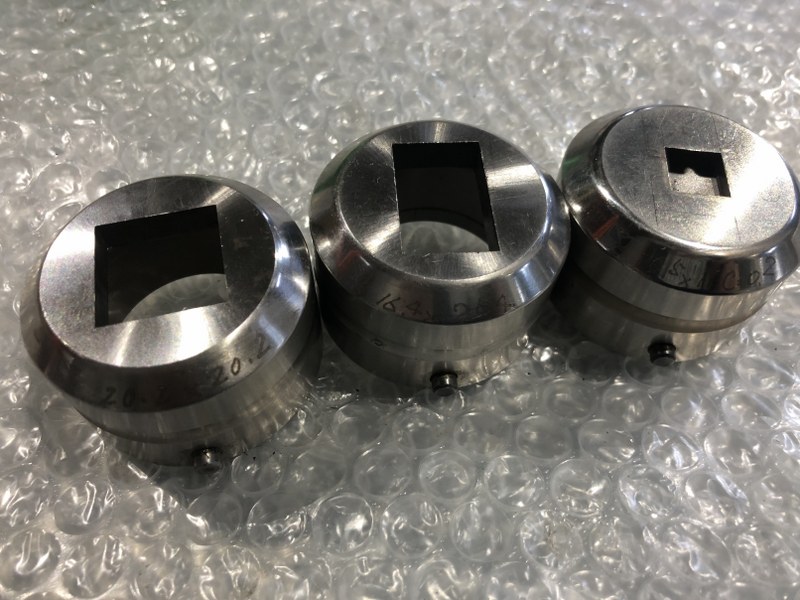 コニック/Conic タレパン金型（ダイ）3個 20.2x20.2/16.4x25.4/10.5x11　C＝0.2