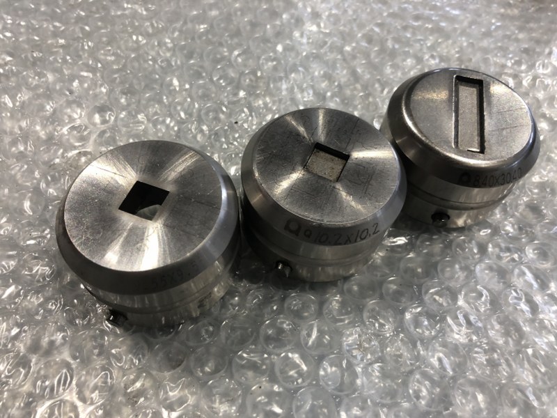 アマダ/AMADA タレパン金型（ダイ）3個 9.55x9.55/10.2x10.2/8.40x30.40