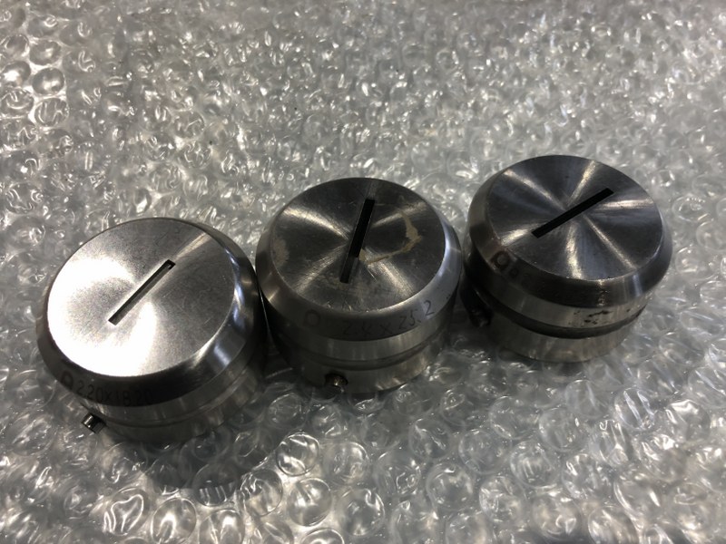 アマダ/AMADA タレパン金型（ダイ）3個 2.20x18.20/2.4x25.2/2.2x25.2