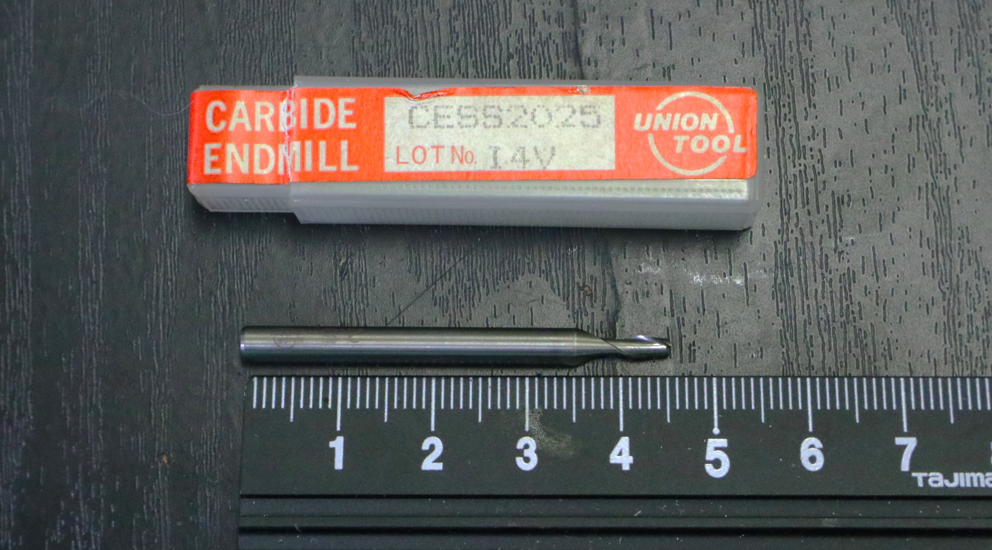 ユニオンツール エンドミル CESS2025I4V Φ2.5　未使用