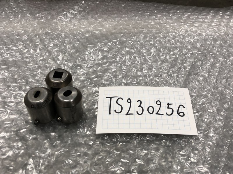 アマダ/AMADA タレパン金型（ダイ）3個 (1)3.70x8.20  (2)6.2x8.2  (3)8.4x8.4