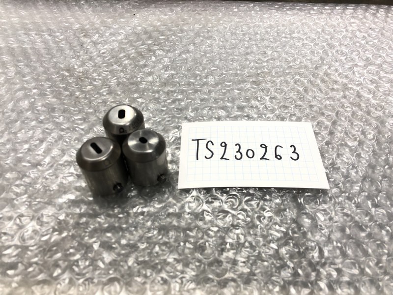 アマダ/AMADA タレパン金型（ダイ）3個 (1)4.40x8.20 (2)3.2x10.2  (3)3.7x5.7