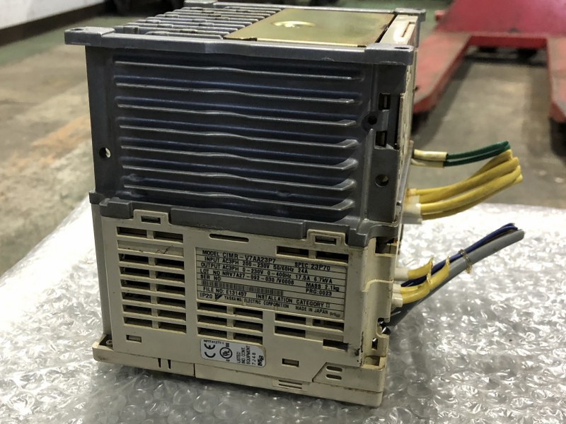 安川電機 YASKAWA ELECTRIC インバータ CIMR-V7AA23P7 | マシンライフ