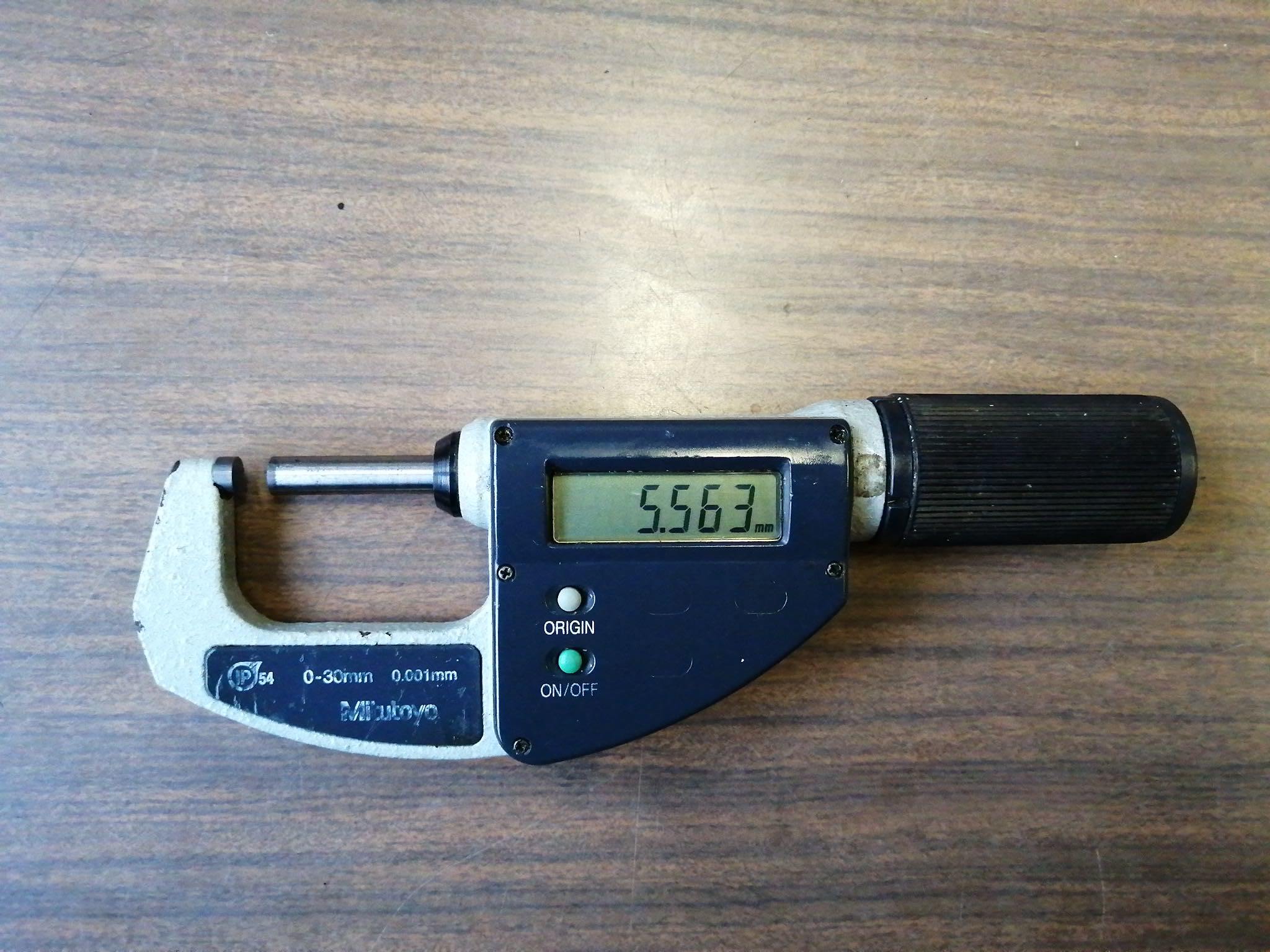 ミツトヨ デジタルマイクロメーター MDQ-30