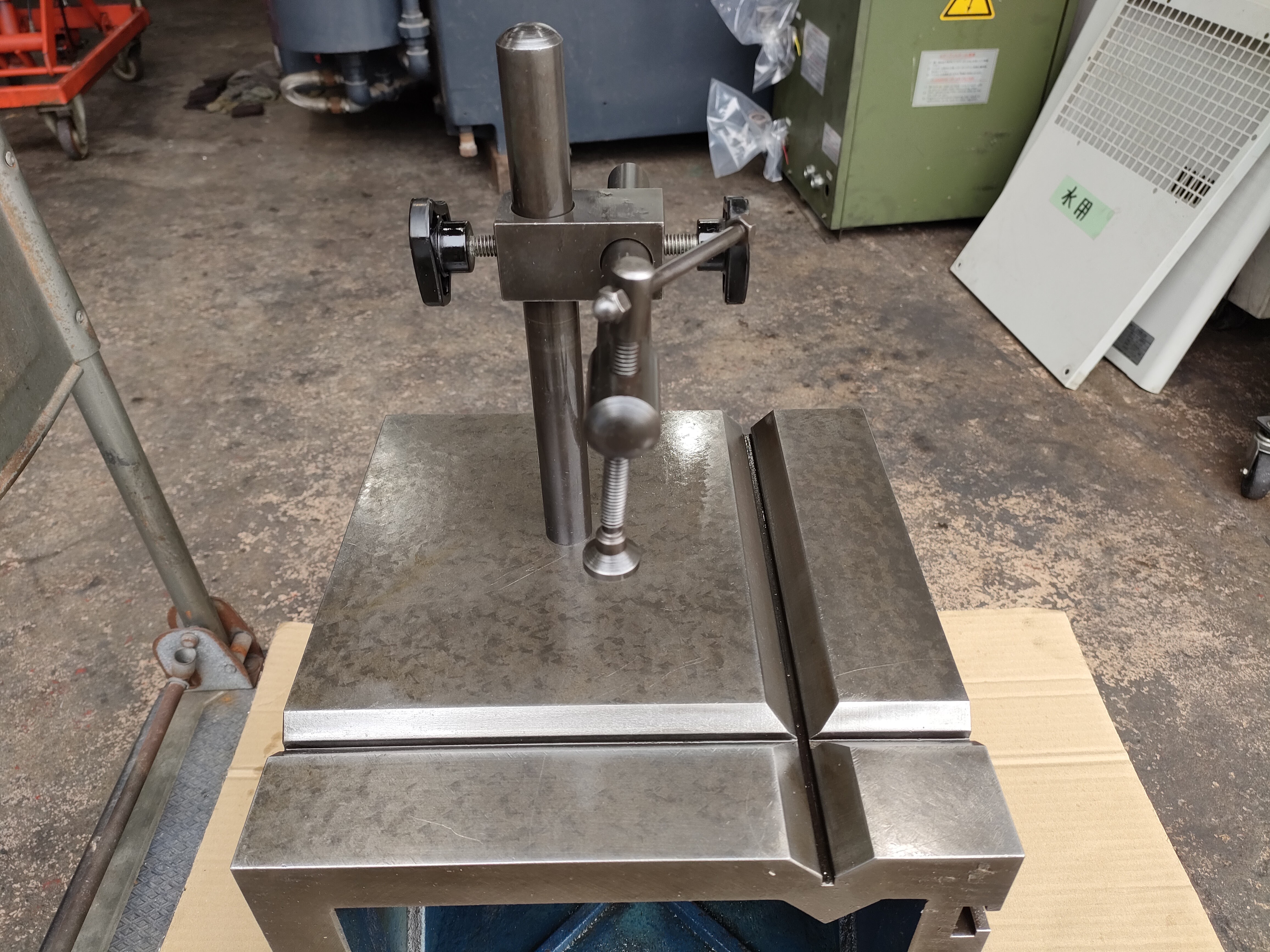 V溝付桝形ブロック