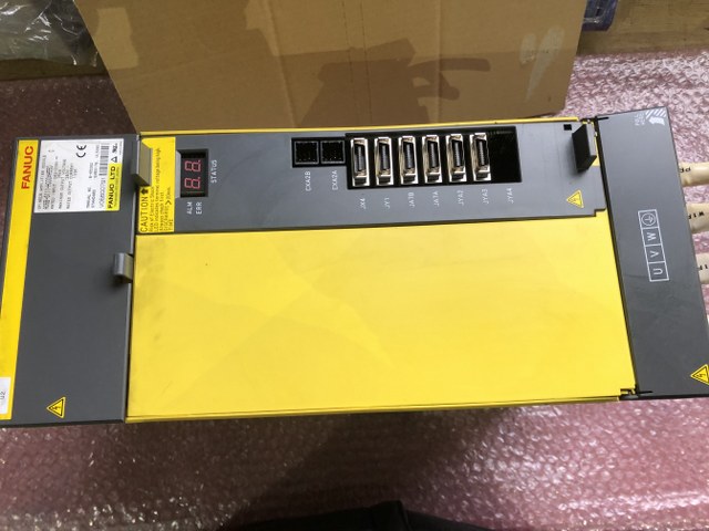 FANUC/ファナック スピンドルアンプモジュール 【スピンドルアンプモジュール】A06B-6111-H030#H550