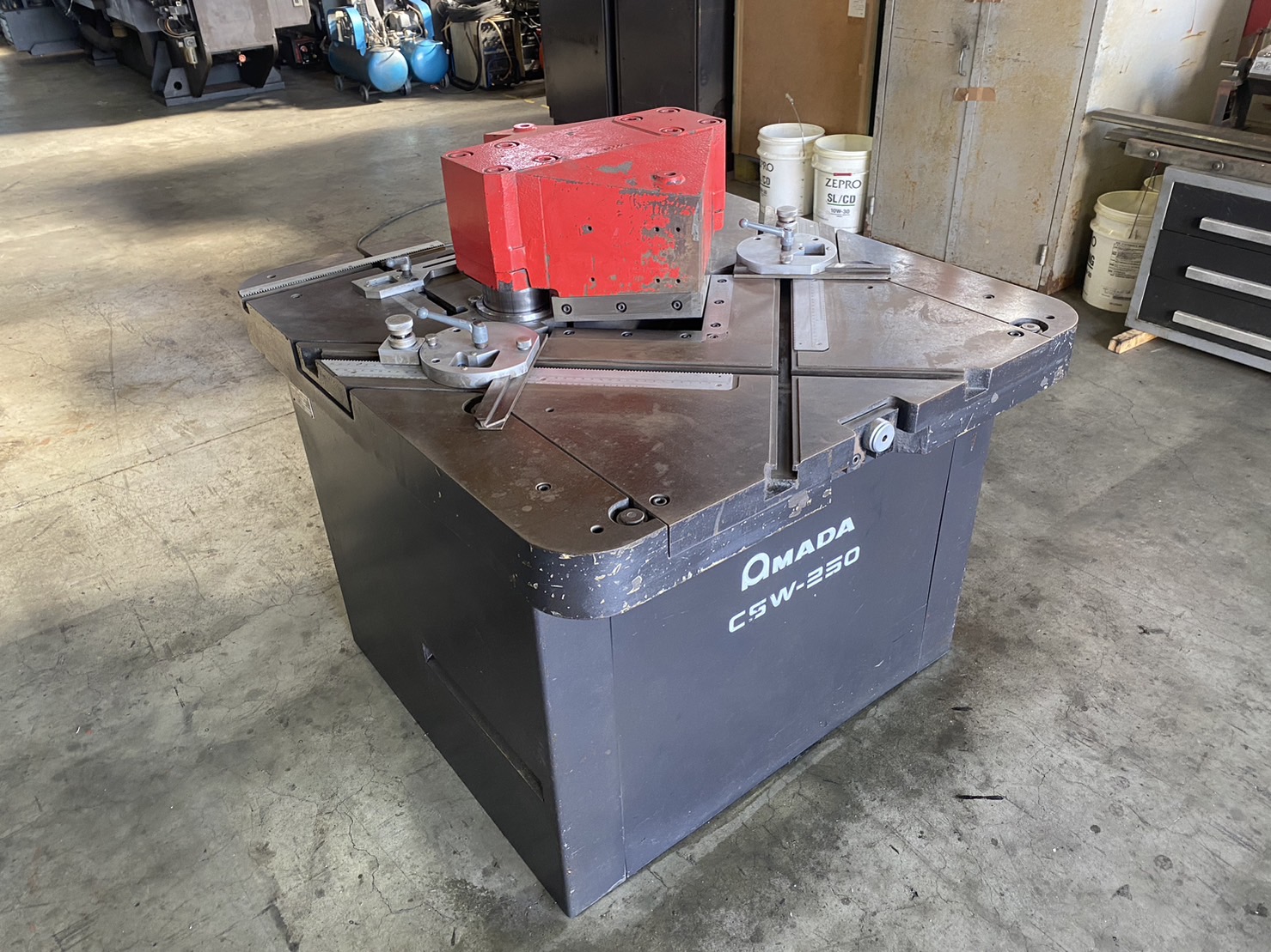 アマダ コーナーシャー CSW-250