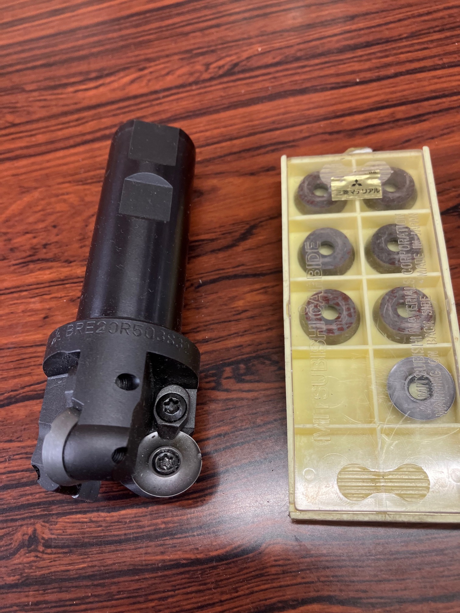 三菱マテリアル フライスカッター BRE20R503S32