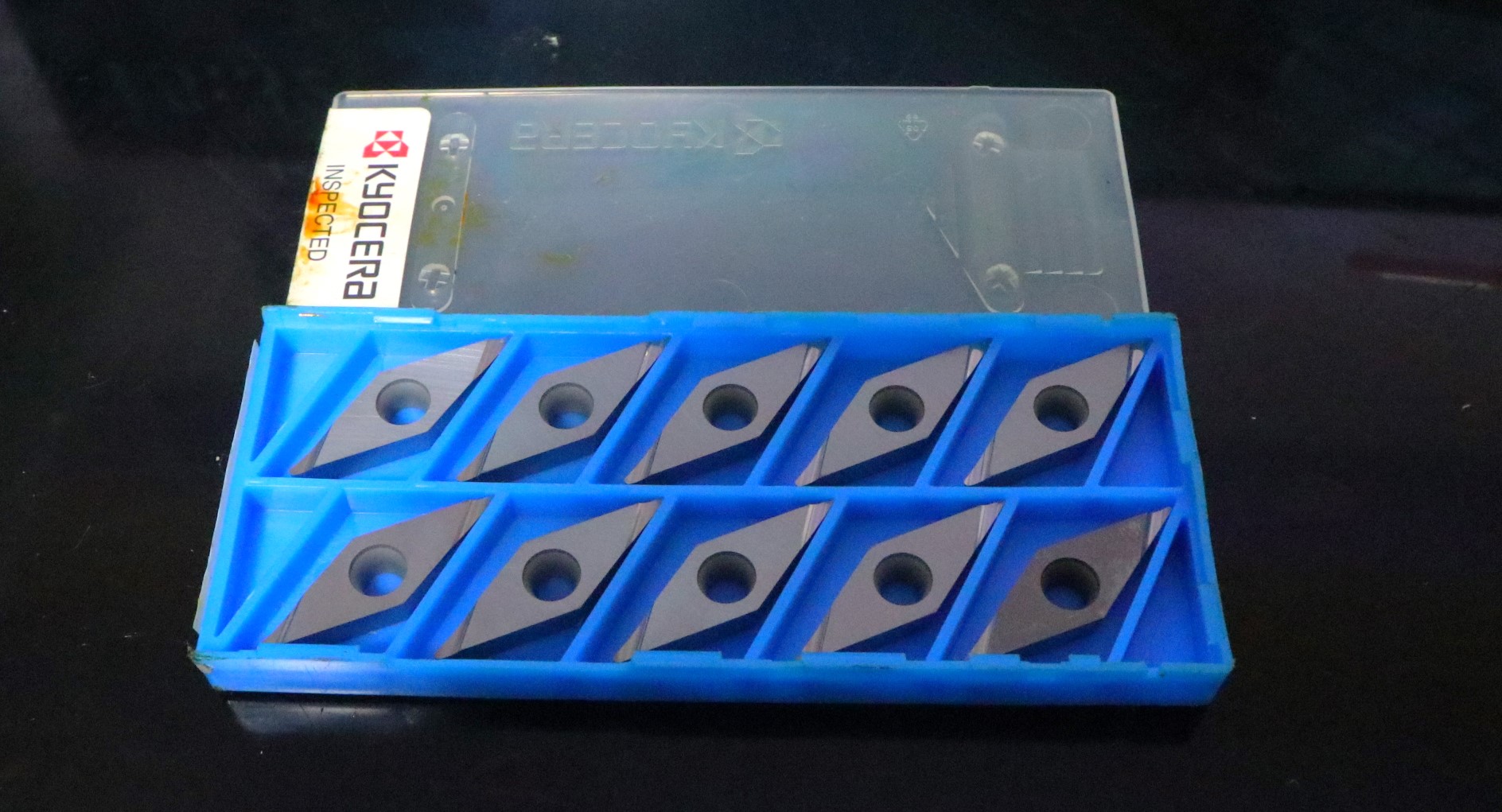 京セラ セラチップ VCGT160404L-A3 未使用