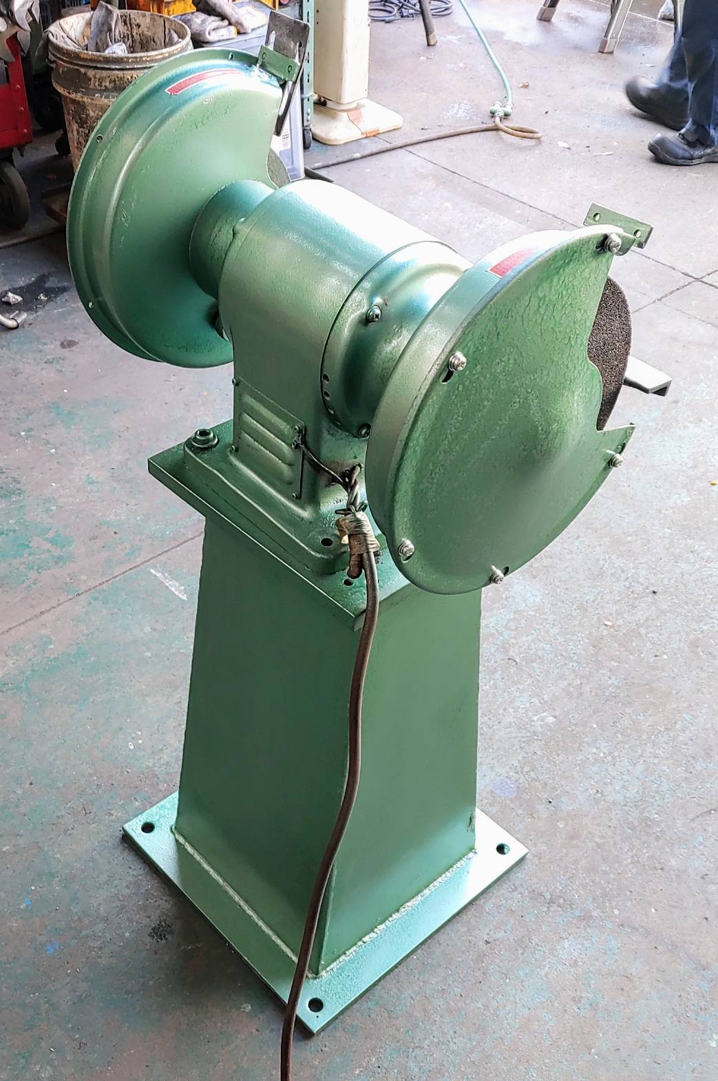 MITSUBISHI 三菱電機 ミツビシ 三相200V 255mm 両頭グラインダ 卓上グラインダ TG-255T-I 中古 店頭引き取り限定・石川県野々市市 【工具専門店 テイクハンズ金沢野々市店】 三菱 両頭グラインダー TG-255B | マシンライフ